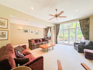 Photo 19- click for photo gallery